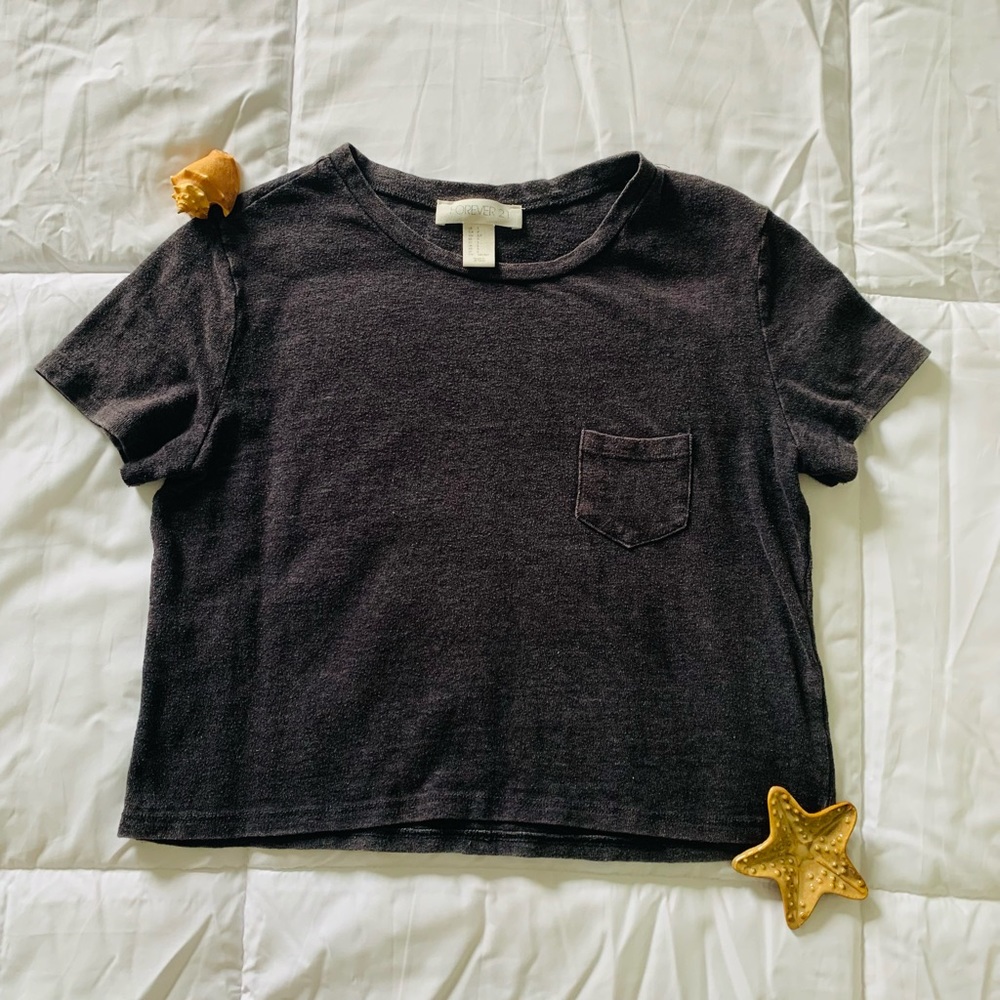 Forever 21 T-shirt crop top…